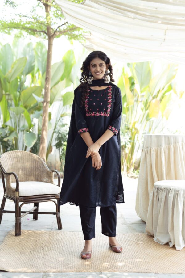 Noor – Black 100 % Pure Cotton Three - Piece Suit Set With Floral Thread Embroidery